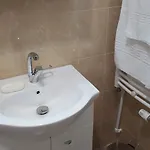 Guest house Vis A Vis 3*